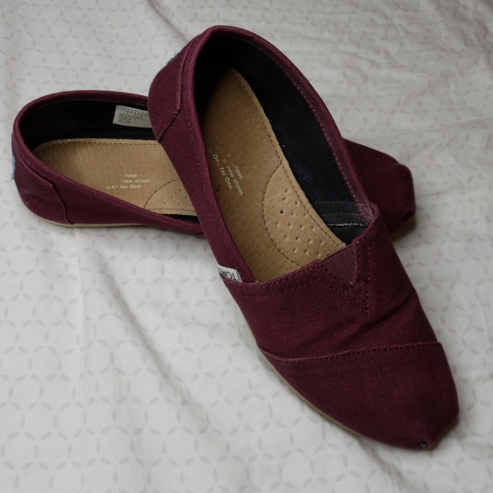 Maroon Toms Shoes Womens Size 8